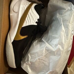 Nike Kids Sneakers Black White Gold